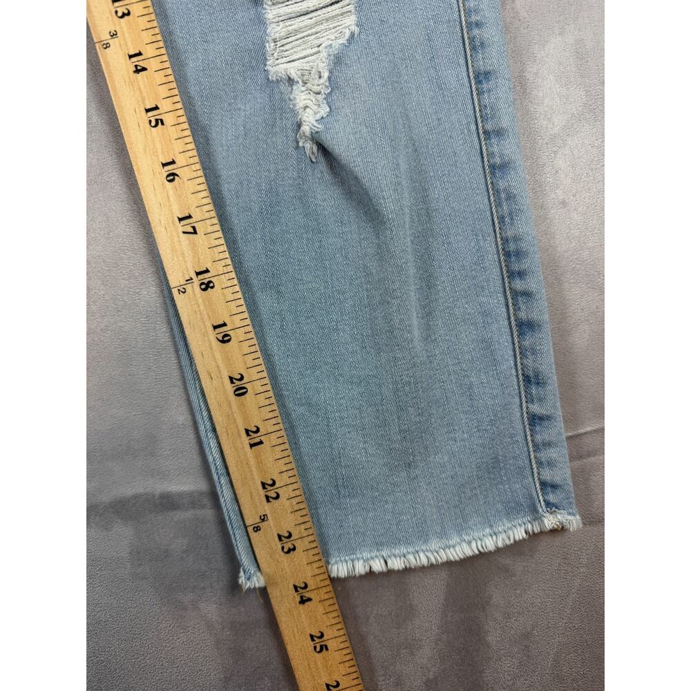 GUESS Jeans Women's Size 32 Curvy Light Wash Crop Distressed Stretch - Picture 7 of 9